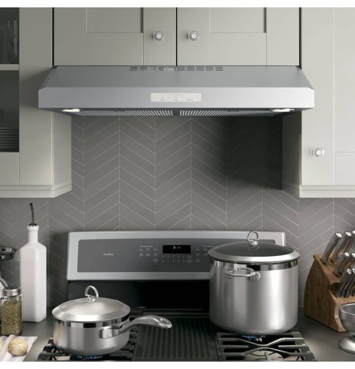 GE 30 Inch Under Cabinet Range Hood - Image 3