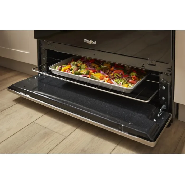 Whirlpool 30 inch Freestanding Gas Range - Image 4